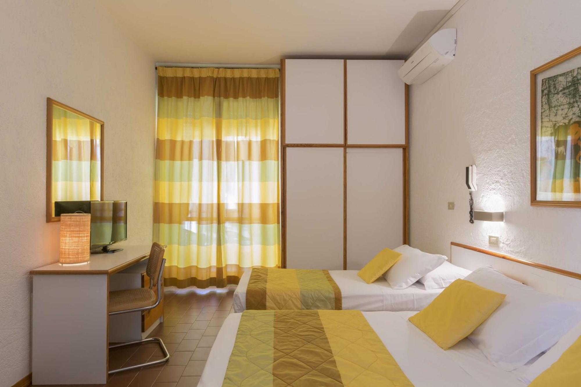 Hotel Bellevue, Sure Hotel Collection By Best Western Pesaro Exterior photo